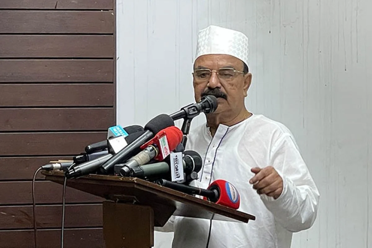 ‘প্রধান উপদেষ্টার কথায় মনে হচ্ছে মানুষ চিনতে ভুল করেছে বিএনপি’